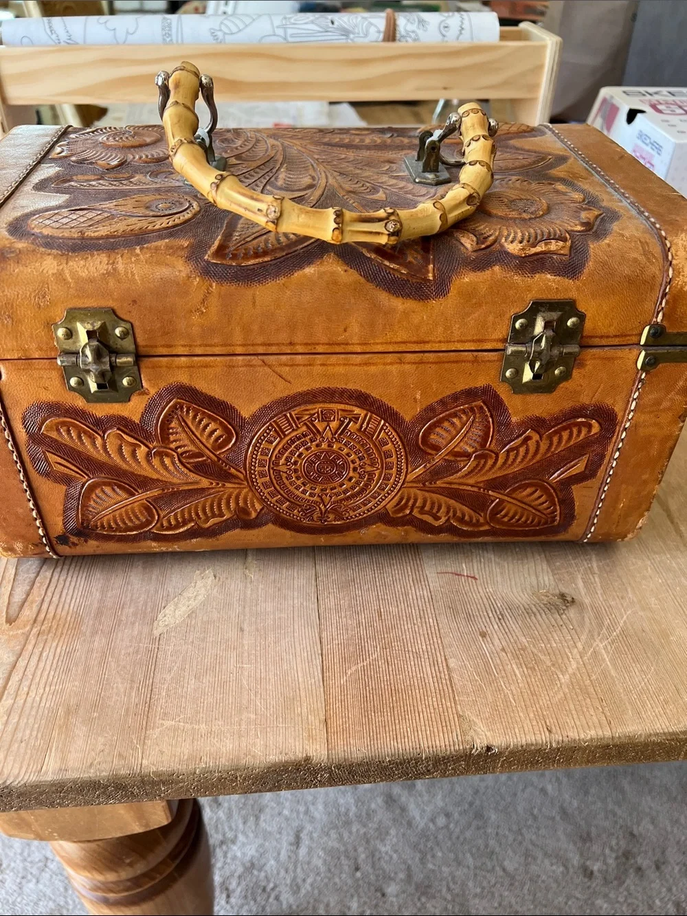 Flores’ Bags Vintage Tooled Leather Floral Travel Case - Brown